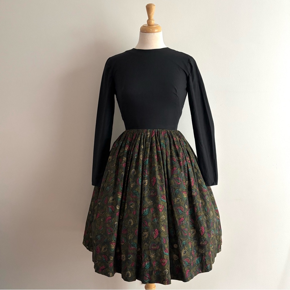 Vintage 1960s Black & Jewel Earth Tones Leaf Print Dress / 26 waist